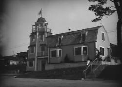 pinhole